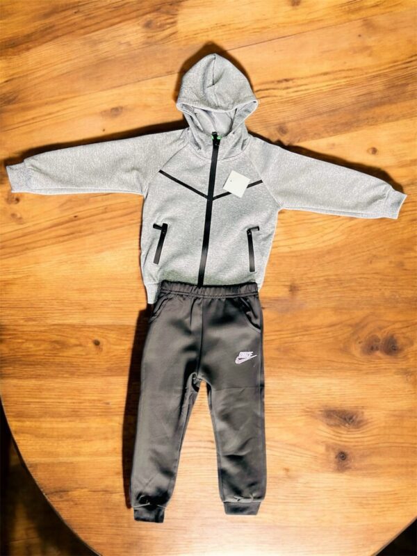 WhatsApp Image 2025-03-20 at 11.45.45 (7)