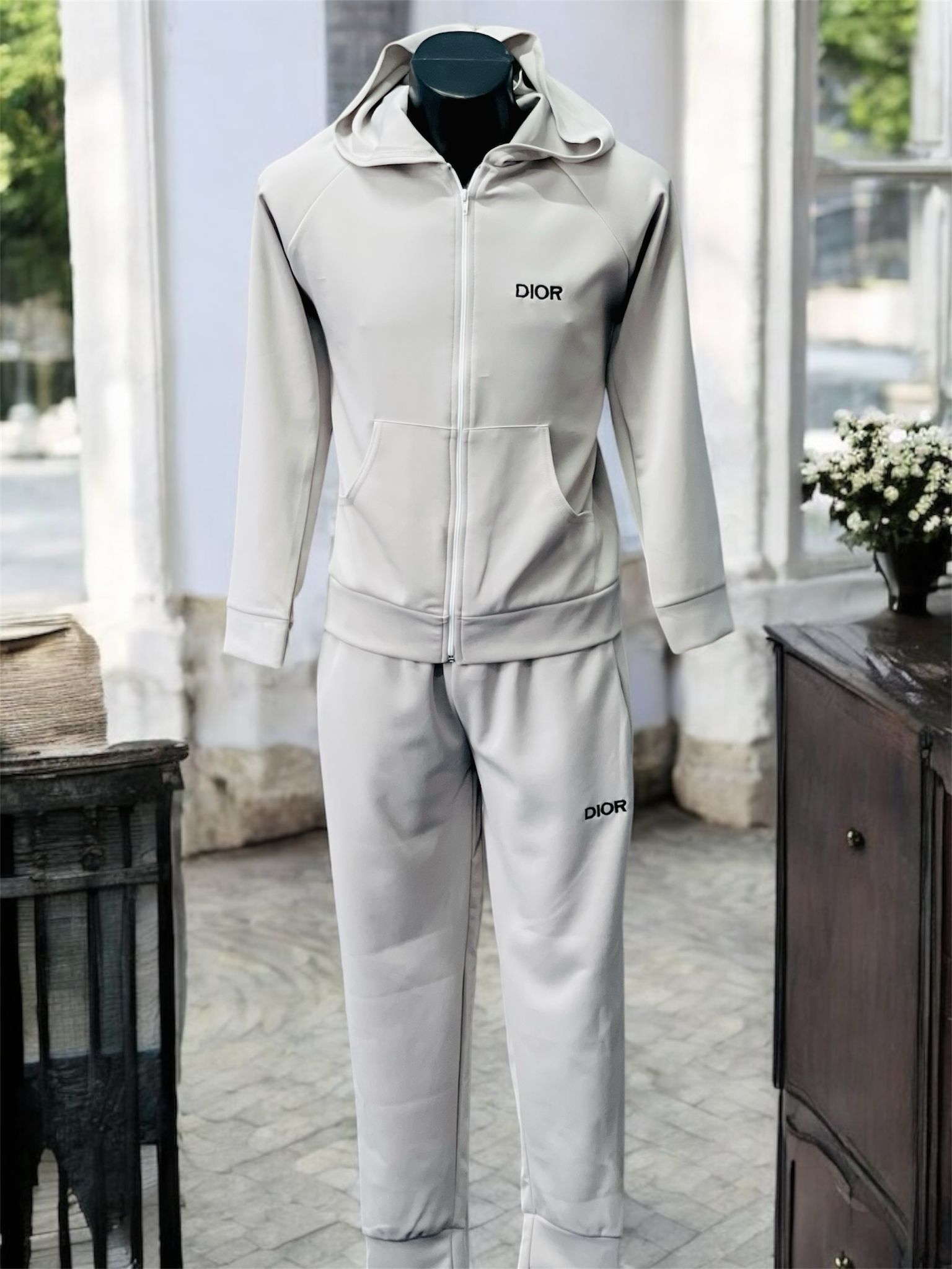 WhatsApp Image 2025-03-20 at 11.45.45